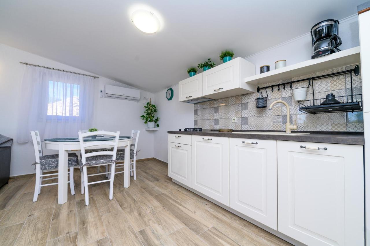 Krcina Holiday Home 茨雷斯 外观 照片