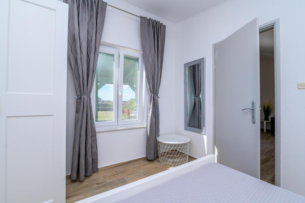 Krcina Holiday Home 茨雷斯 外观 照片